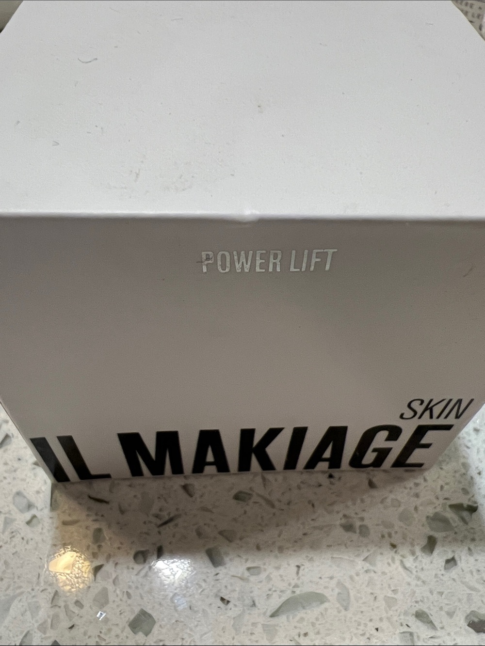 IL Makiage Power Lift 

T